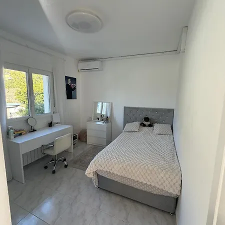 Mara Villa