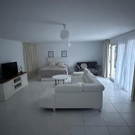 Mara Villa